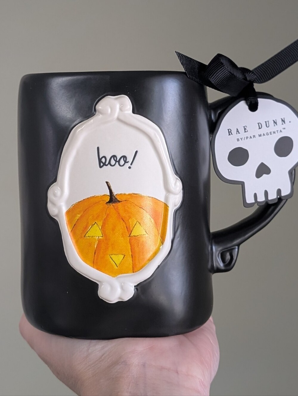 Rae Dunn BOO! Halloween Mug with Jack O'lantern and Scroll Design Handle 🐦‍⬛